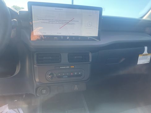 New 2025 Ford Maverick XLT w/ Black Appearance Package image 14