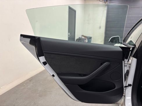 Used 2023 Tesla Model 3 Performance AWD/4WD image 15