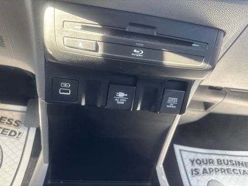 Used 2023 Honda Odyssey Touring image 39