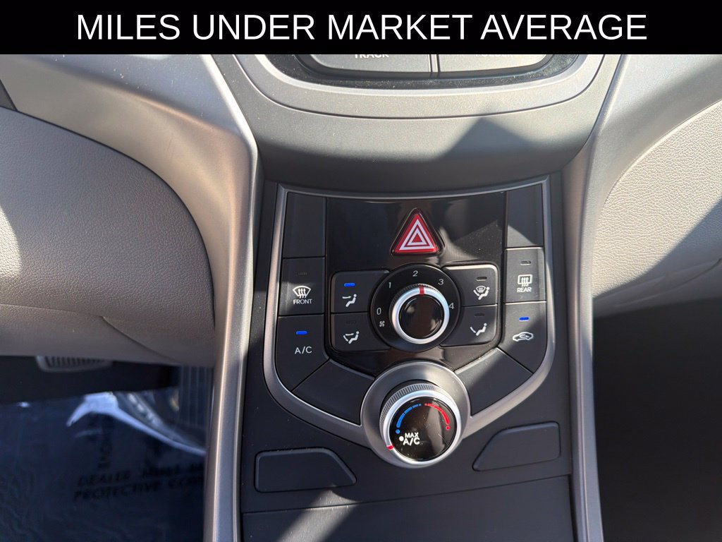 Used 2016 Hyundai Elantra SE FWD image 12