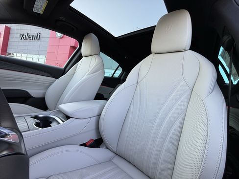 New 2026 Maserati Grecale Modena AWD/4WD image 32