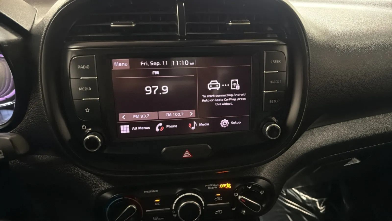Used 2023 Kia Soul LX w/ Option Group 015 FWD image 13