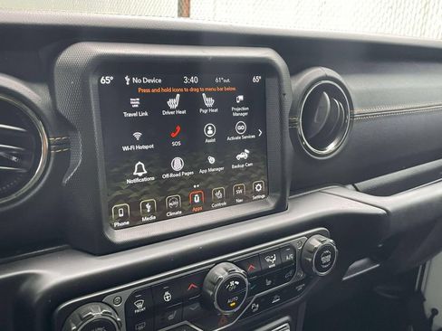 Used 2021 Jeep Wrangler Unlimited Sahara AWD/4WD image 26