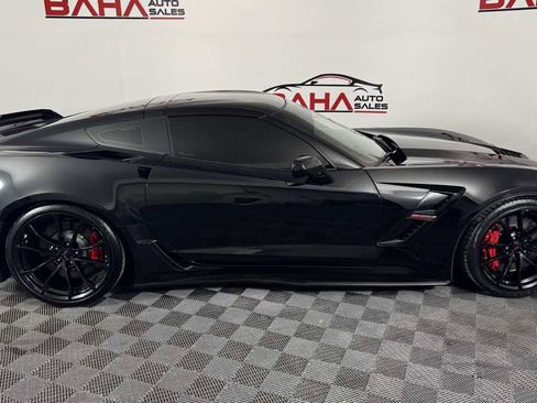 Used 2018 Chevrolet Corvette Grand Sport w/ Carbon Flash Badge Package RWD image 7