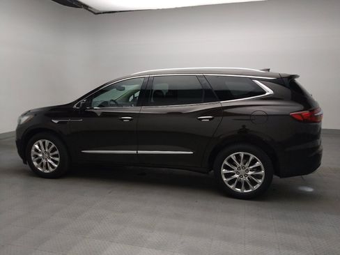 Used 2018 Buick Enclave Premium w/ Experience Buick Package FWD image 3