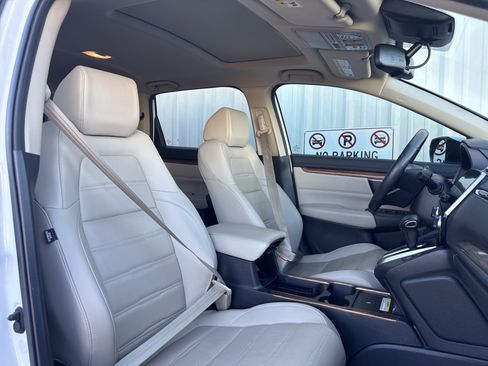 Used 2020 Honda CR-V Touring image 47