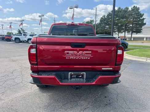 Used 2023 GMC Canyon Elevation w/ LPO, Off Road Lift Package AWD/4WD image 7