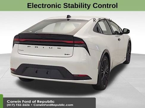 Used 2025 Toyota Prius AWD image 8