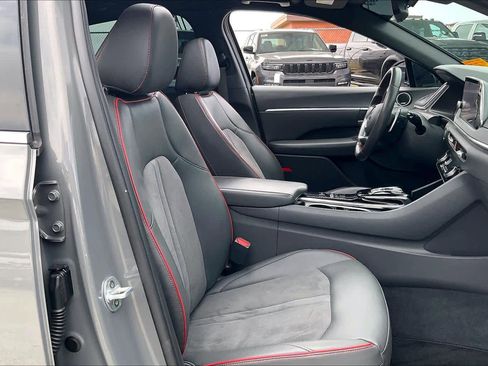 Used 2021 Hyundai Sonata SEL Plus w/ Tech Package image 8