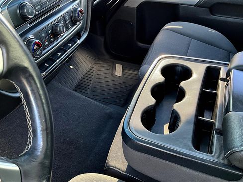 Used 2018 Chevrolet Silverado 1500 LT w/ Texas Edition image 12