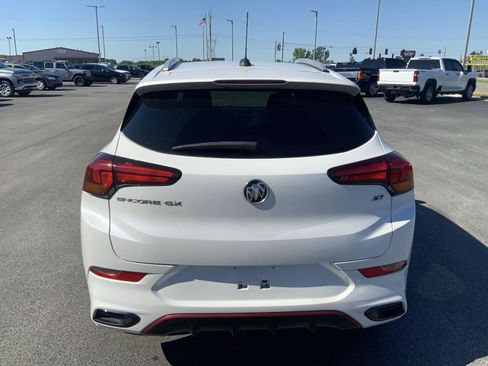 Used 2022 Buick Encore GX Select w/ Sport Touring Package FWD image 9
