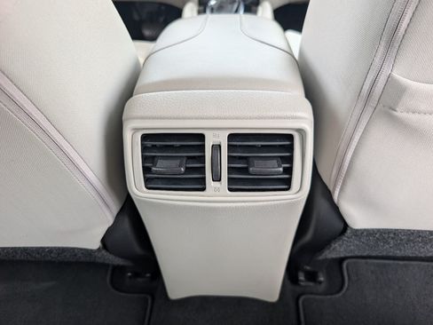 Used 2019 Nissan Rogue Sport SV FWD image 7