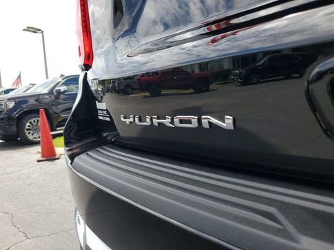 New 2026 GMC Yukon Denali w/ Sun & Power Step Package AWD/4WD image 8
