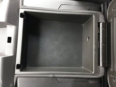 Used 2023 Chevrolet Silverado 1500 Custom image 38