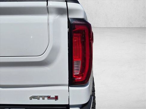 Used 2019 GMC Sierra 1500 AT4 w/ AT4 Premium Package AWD/4WD image 16