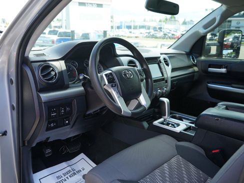 Used 2016 Toyota Tundra SR5 w/ TRD Off Road Package AWD/4WD image 13