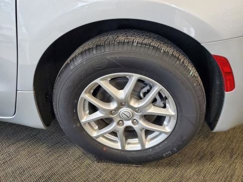 Used 2026 Chrysler Voyager LX image 25