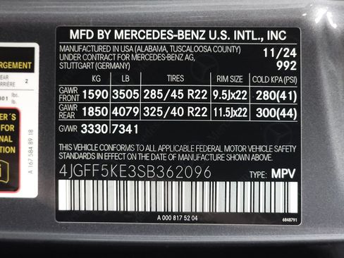 Certified 2025 Mercedes-Benz GLS 450 4MATIC image 39