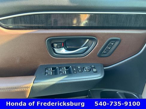 Certified 2025 Honda Pilot Elite image 28