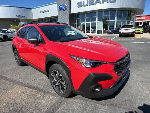 Used 2024 Subaru Crosstrek 2.0i Premium AWD/4WD image 2