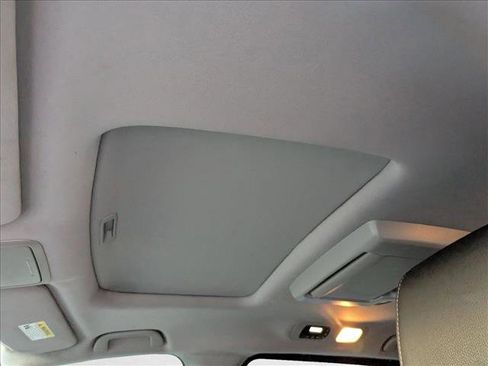 Used 2024 Honda Odyssey Touring image 15