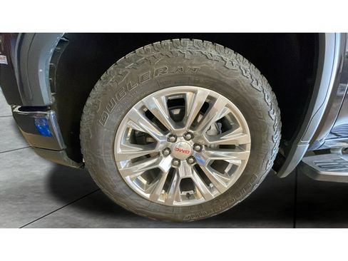 Used 2023 GMC Sierra 1500 Denali w/ Technology Package AWD/4WD image 20