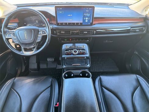 Used 2021 Lincoln Nautilus Reserve image 15