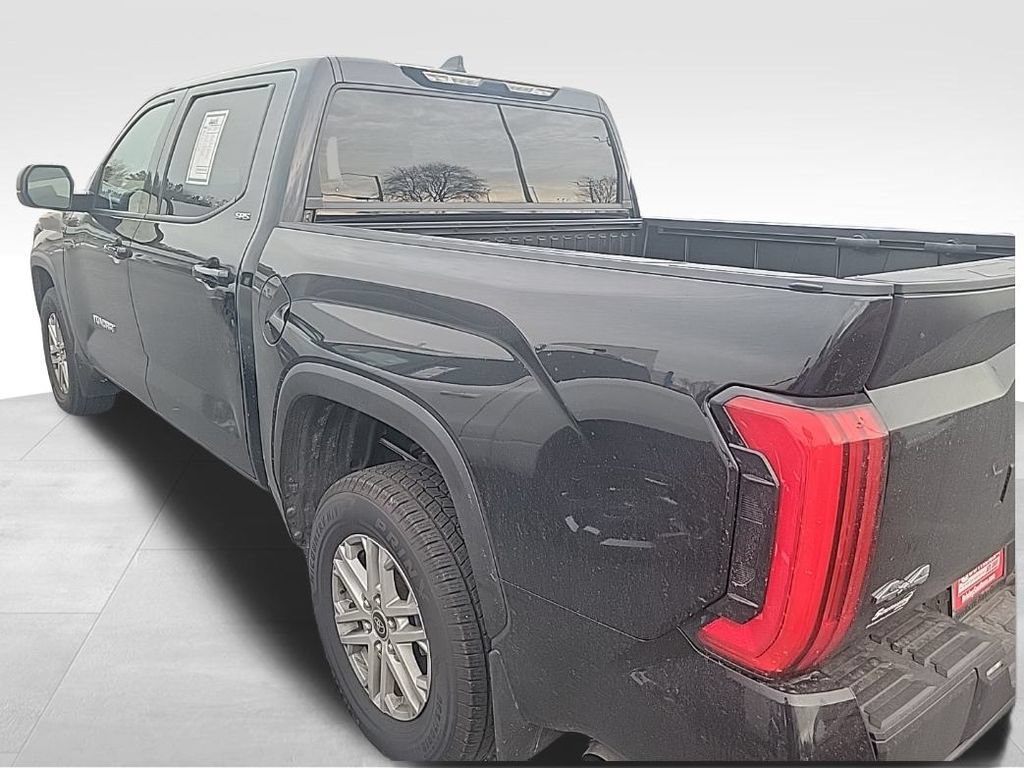 Used 2022 Toyota Tundra SR5 AWD/4WD image 2