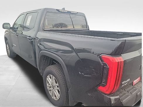 Used 2022 Toyota Tundra SR5 AWD/4WD image 2