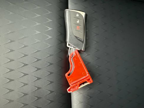 Used 2021 Lexus UX 200 w/ Accessory Package (Z2) FWD image 56