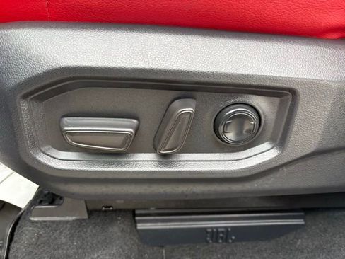 Used 2024 Toyota Tundra Limited image 27