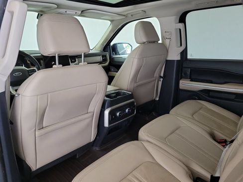 Used 2022 Ford Expedition Max Limited RWD image 16