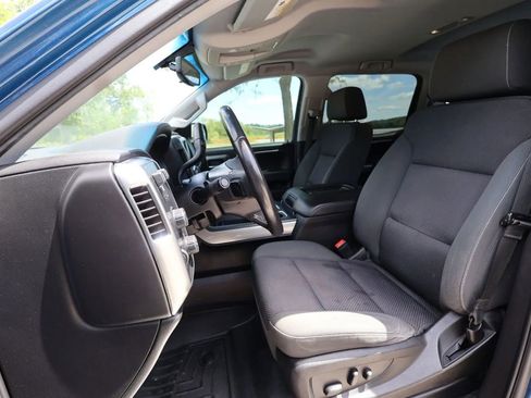 Used 2018 Chevrolet Silverado 1500 LT w/ Texas Edition AWD/4WD image 15