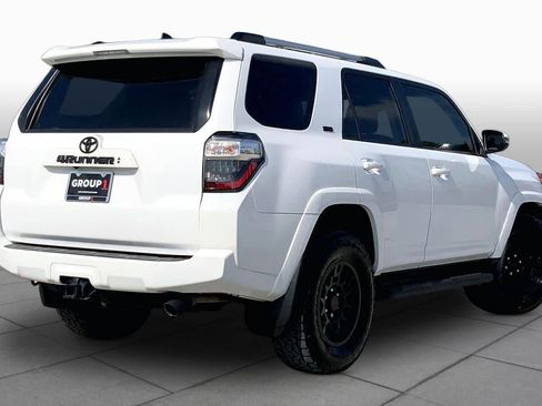 Used 2022 Toyota 4Runner SR5 Premium w/ Moonroof Package RWD image 13