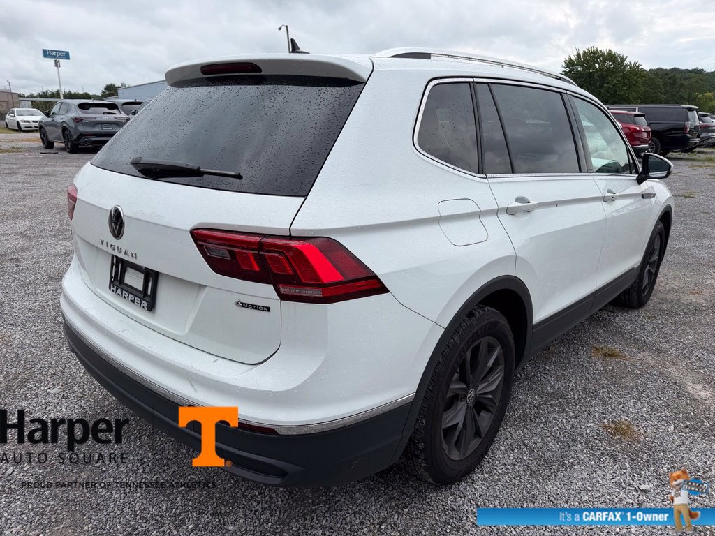 Used 2024 Volkswagen Tiguan SE w/ Panoramic Sunroof Package AWD/4WD image 5