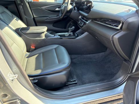 Used 2025 Buick Envista Sport Touring w/ Convenience I Package image 13