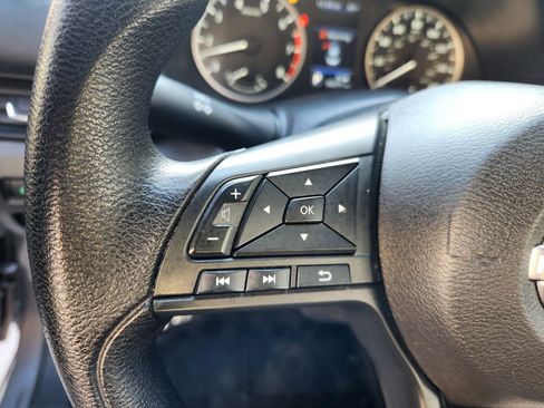 Used 2024 Nissan Sentra S FWD image 34