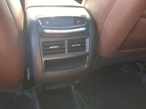 Certified 2023 Cadillac XT5 Premium Luxury w/ LPO, Floor Liner Package AWD/4WD image 32