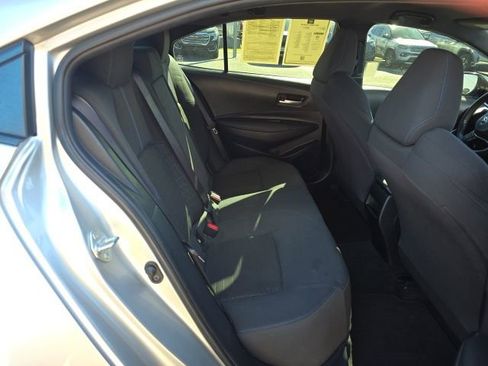 Used 2022 Toyota Corolla SE image 36