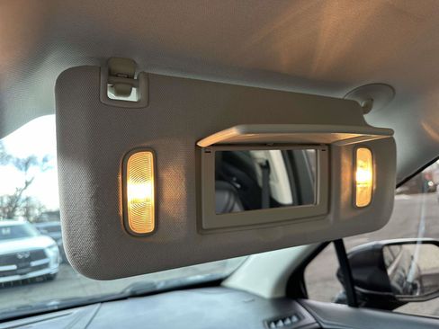 Used 2017 Cadillac XT5 Luxury w/ Driver Awareness Package image 29