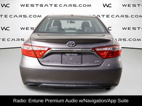 Used 2017 Toyota Camry SE w/ Moonroof Package FWD image 4