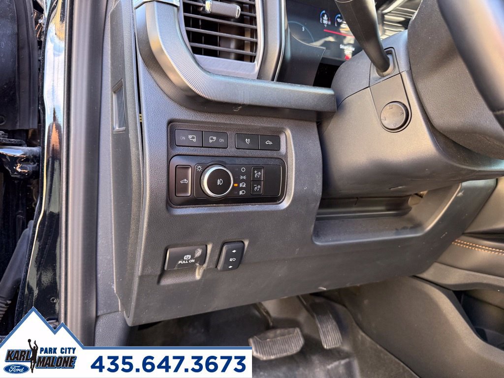 Used 2024 Ford F350 Platinum w/ FX4 Off-Road Package AWD/4WD image 21