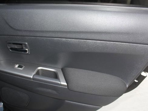 Used 2019 Mitsubishi Outlander Sport SE image 17