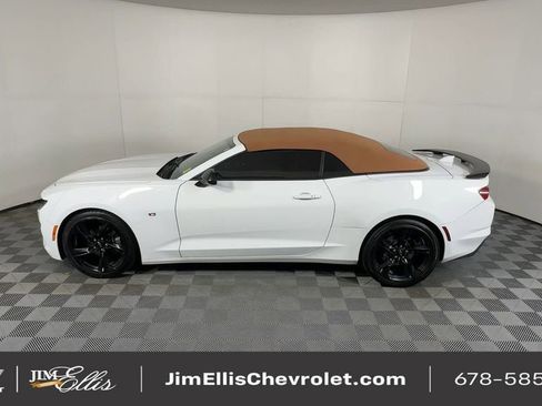 Certified 2020 Chevrolet Camaro LT image 4