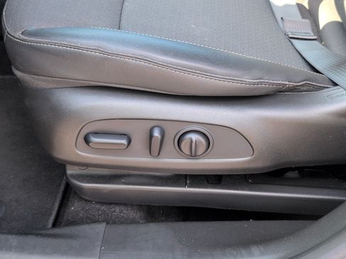 Used 2022 Buick Encore GX Select w/ Sport Touring Package FWD image 14