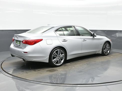Used 2014 INFINITI Q50 Sport w/ Deluxe Technology Package image 6