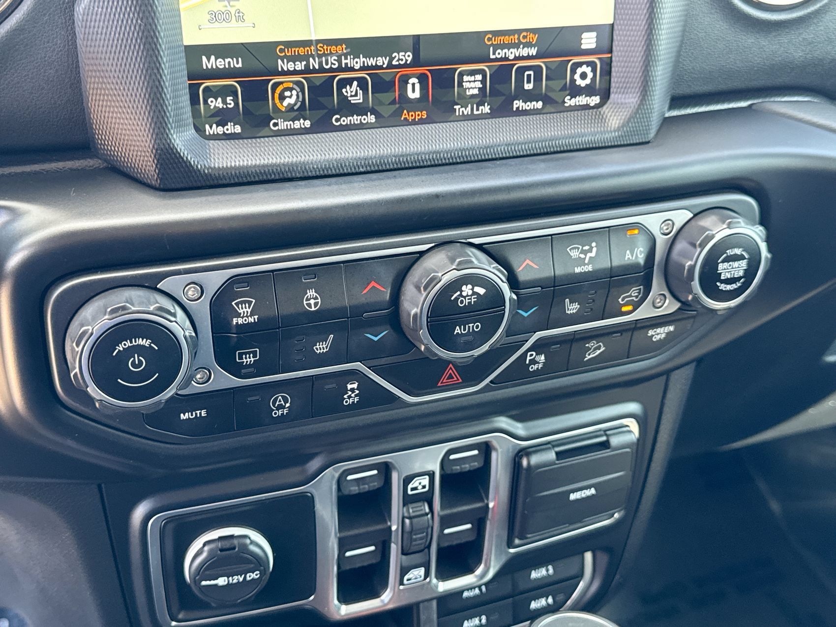 Used 2021 Jeep Wrangler Unlimited Sahara AWD/4WD image 19