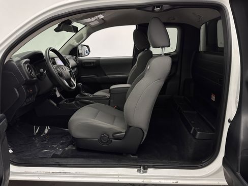 Used 2021 Toyota Tacoma SR image 21