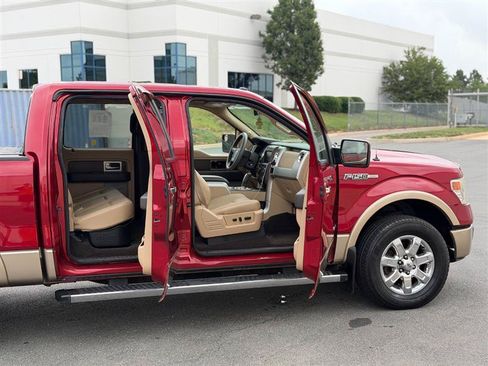 Used 2014 Ford F150 Lariat w/ Equipment Group 502A Luxury AWD/4WD image 18