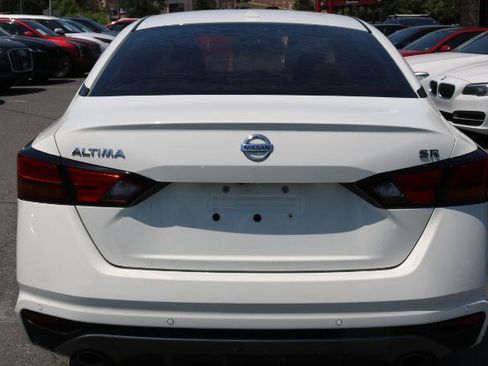 Used 2021 Nissan Altima 2.5 SR FWD image 7
